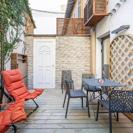 Townhouse Near Port & Old Town